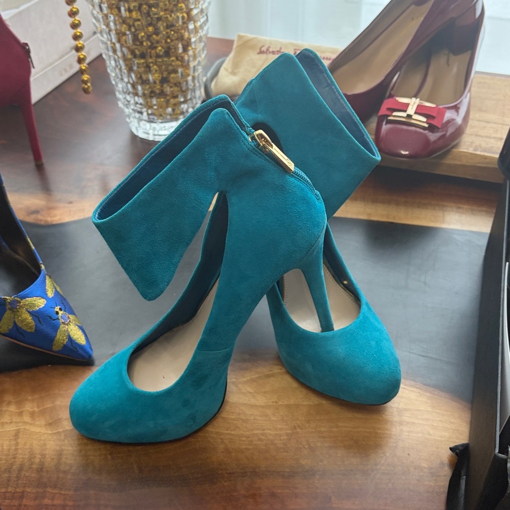 Jessica Simpson Turquoise Suede Heels